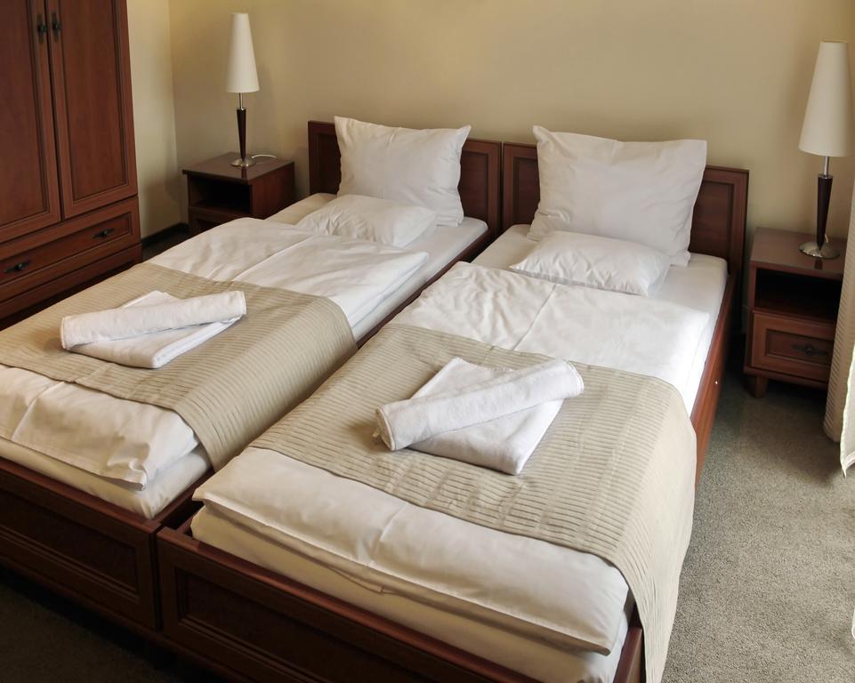 Hotel Brill Orosháza Chambre photo